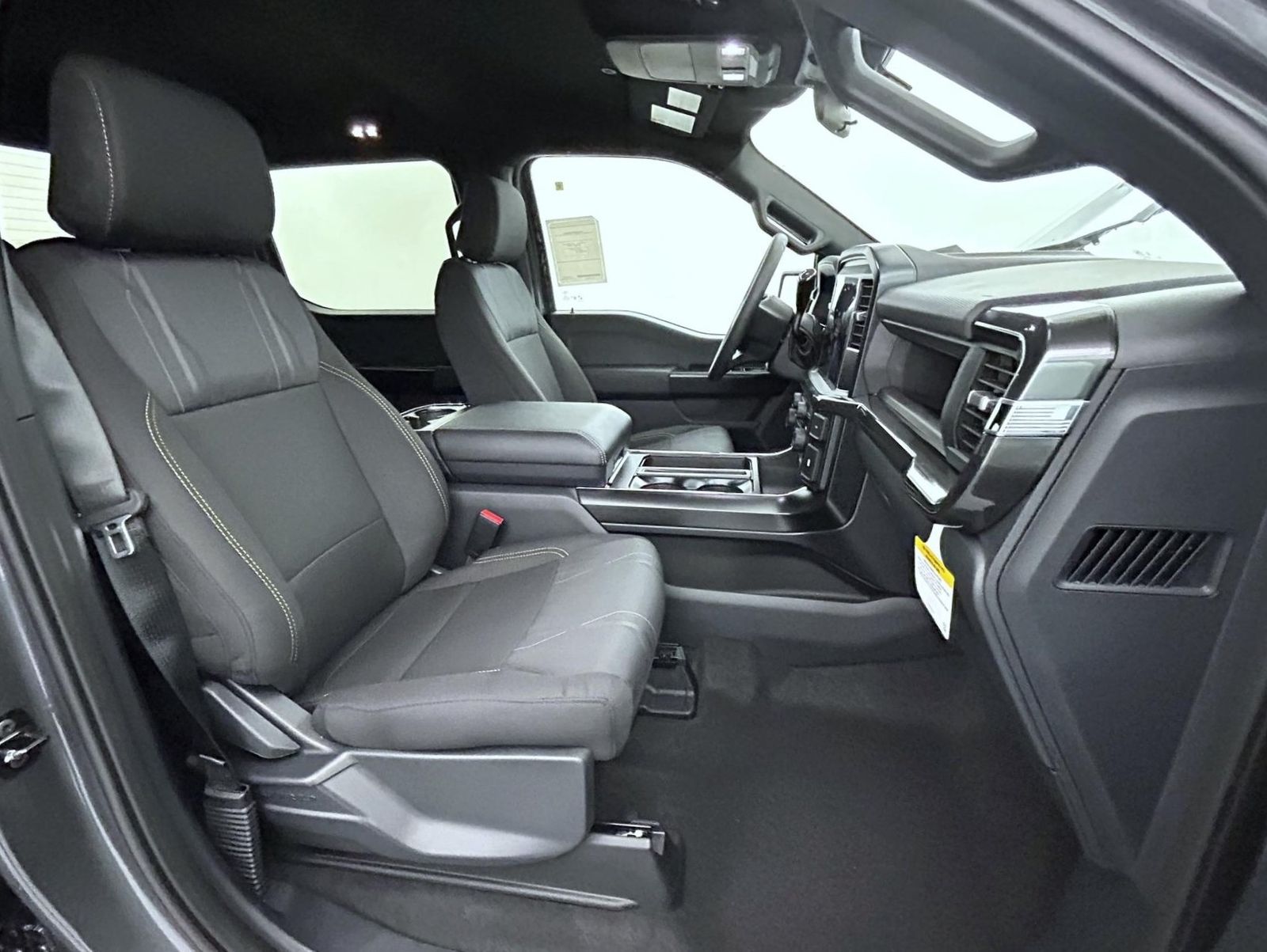 2025 Ford F-150 STX photo 14