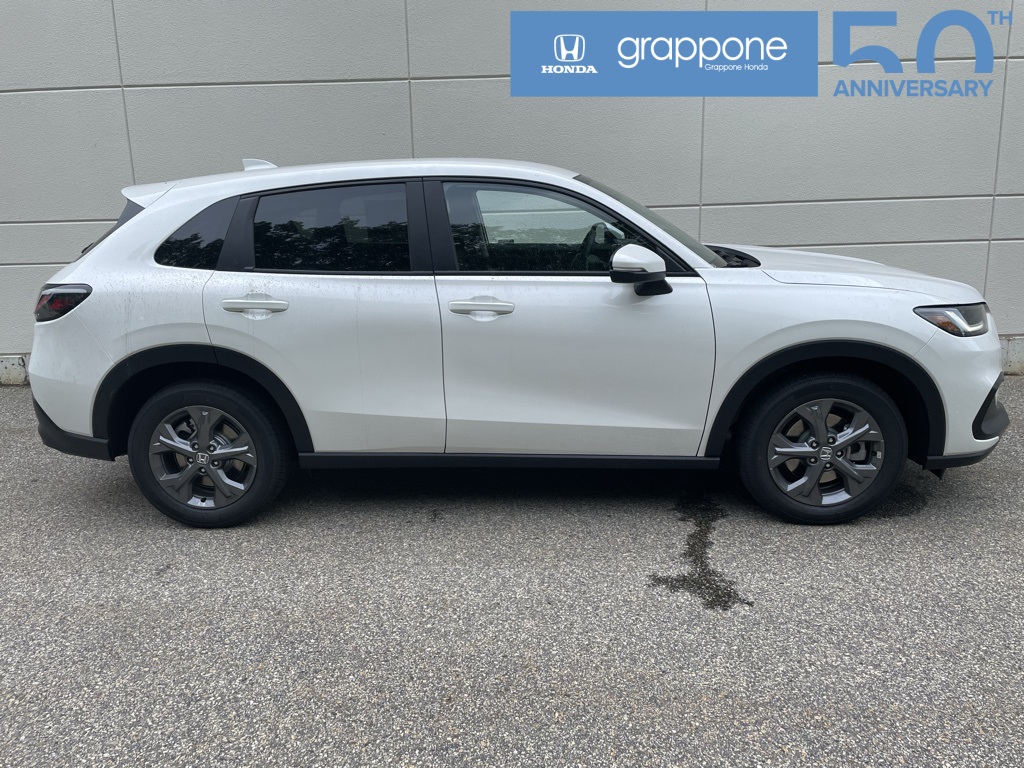 2026 Honda HR-V LX photo 3