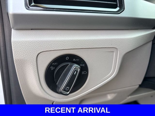 2021 Volkswagen Atlas SEL Premium photo 9