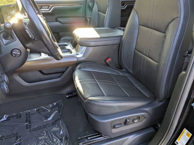 2023 Chevrolet Silverado 1500 High Country photo 15