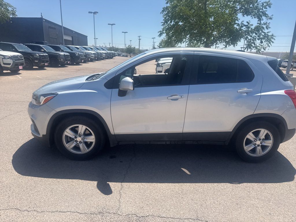 2019 Chevrolet Trax LS photo 16