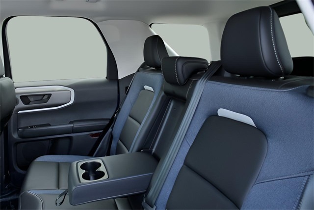 2025 Ford Bronco Sport Outer Banks photo 3