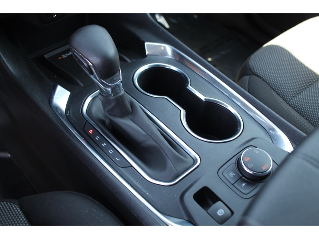 2023 Chevrolet Traverse Cloth photo 16