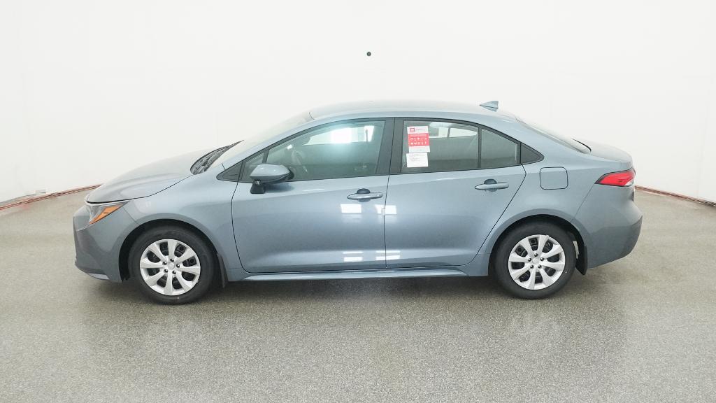2025 Toyota Corolla LE photo 9