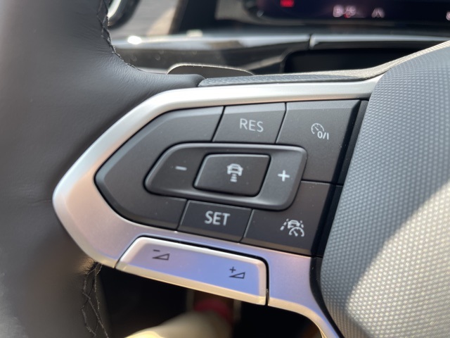 2025 Volkswagen Atlas SEL Premium R-Line photo 20