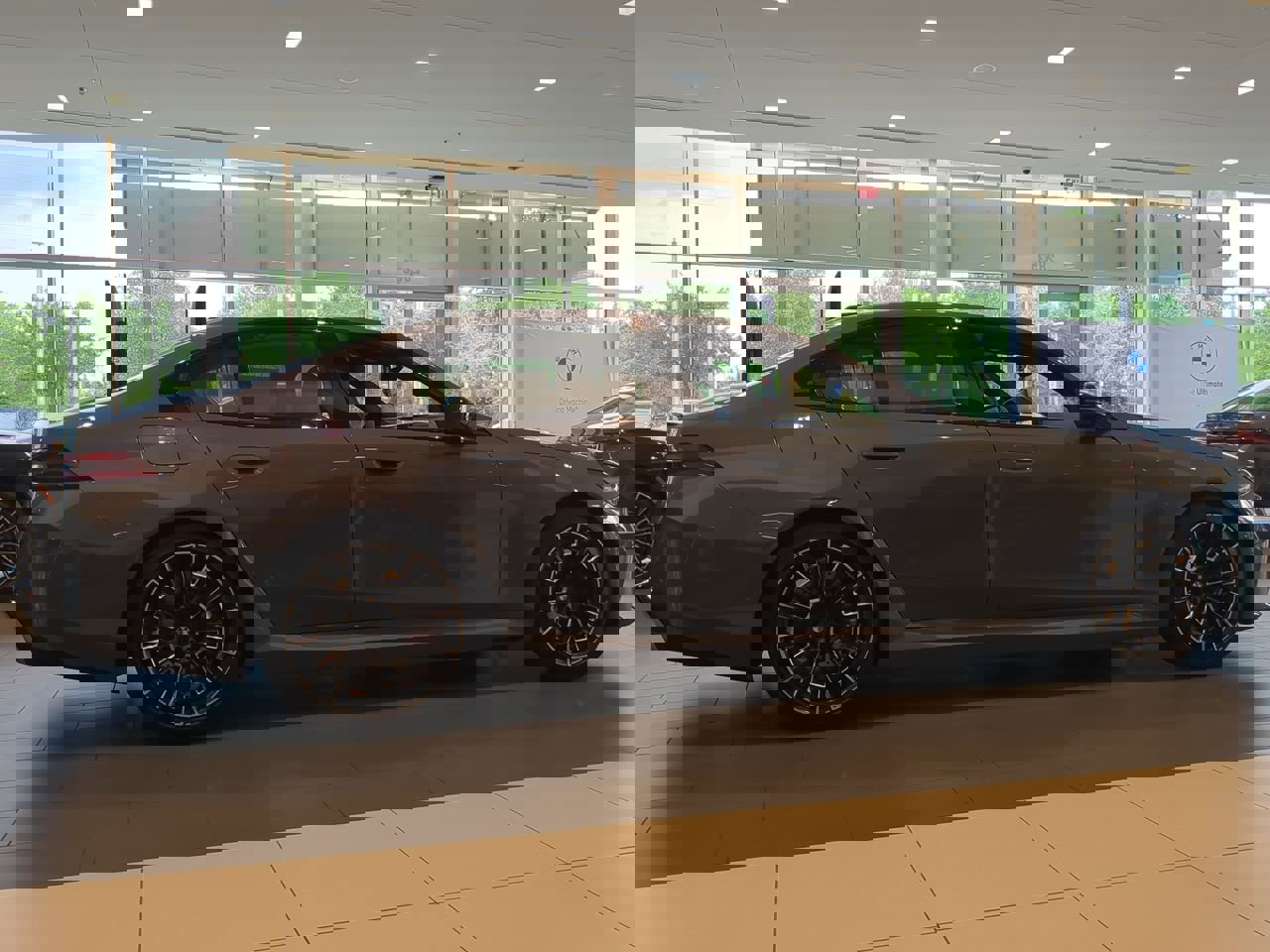 2026 Bmw M5 5 photo 4