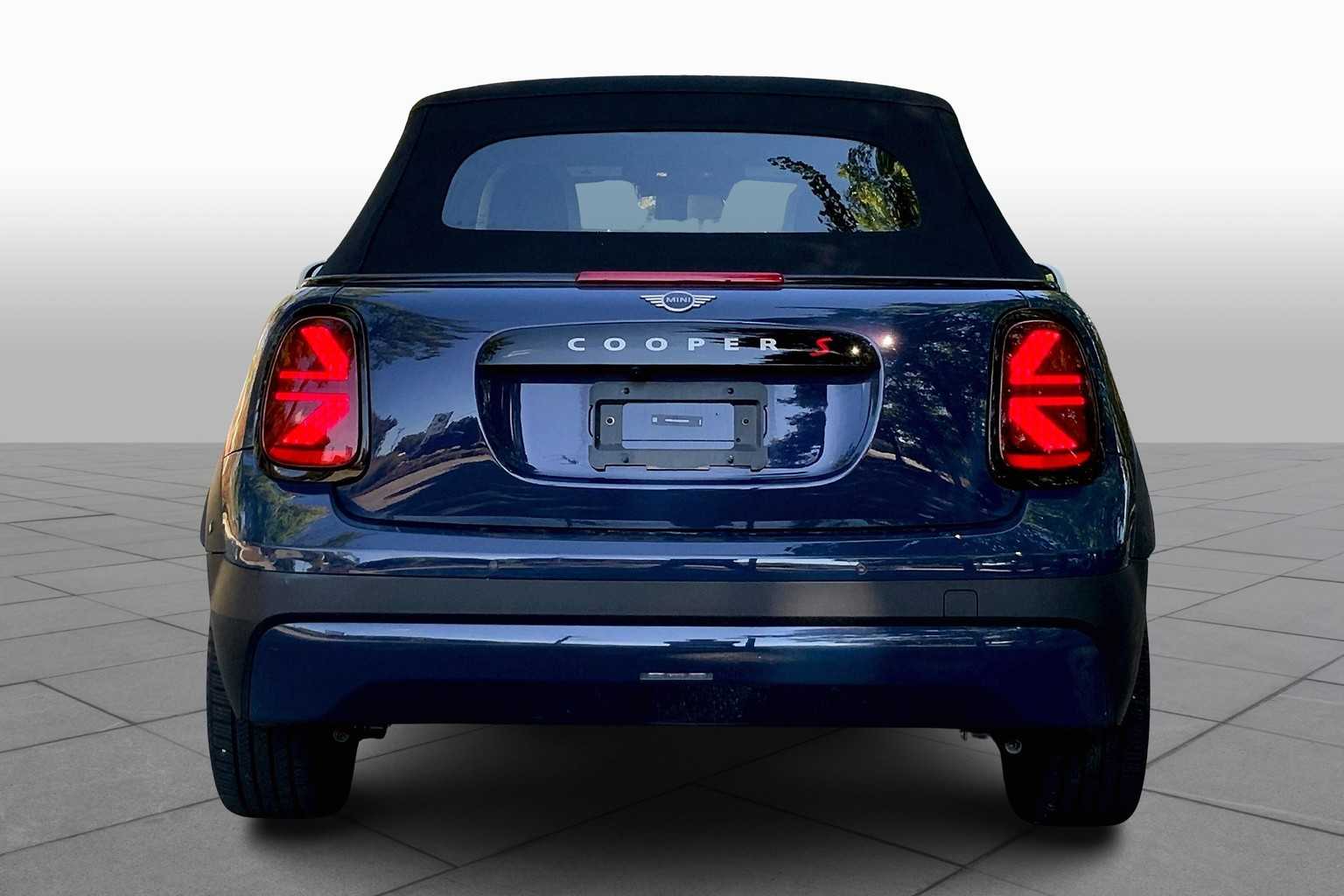 2025 Mini Cooper Convertible S photo 4