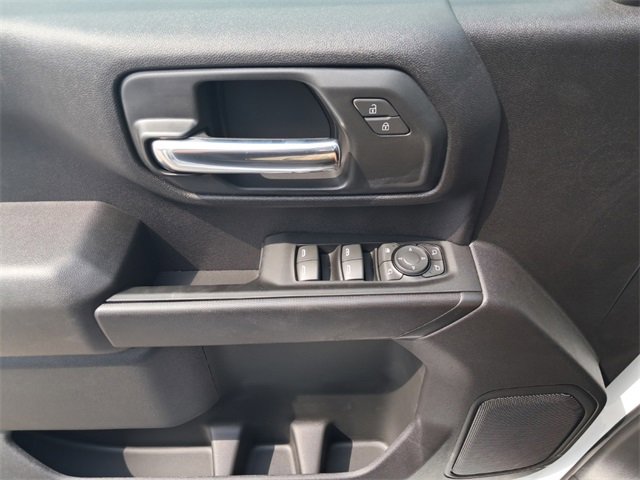 2025 Chevrolet Silverado 3500HD photo 10