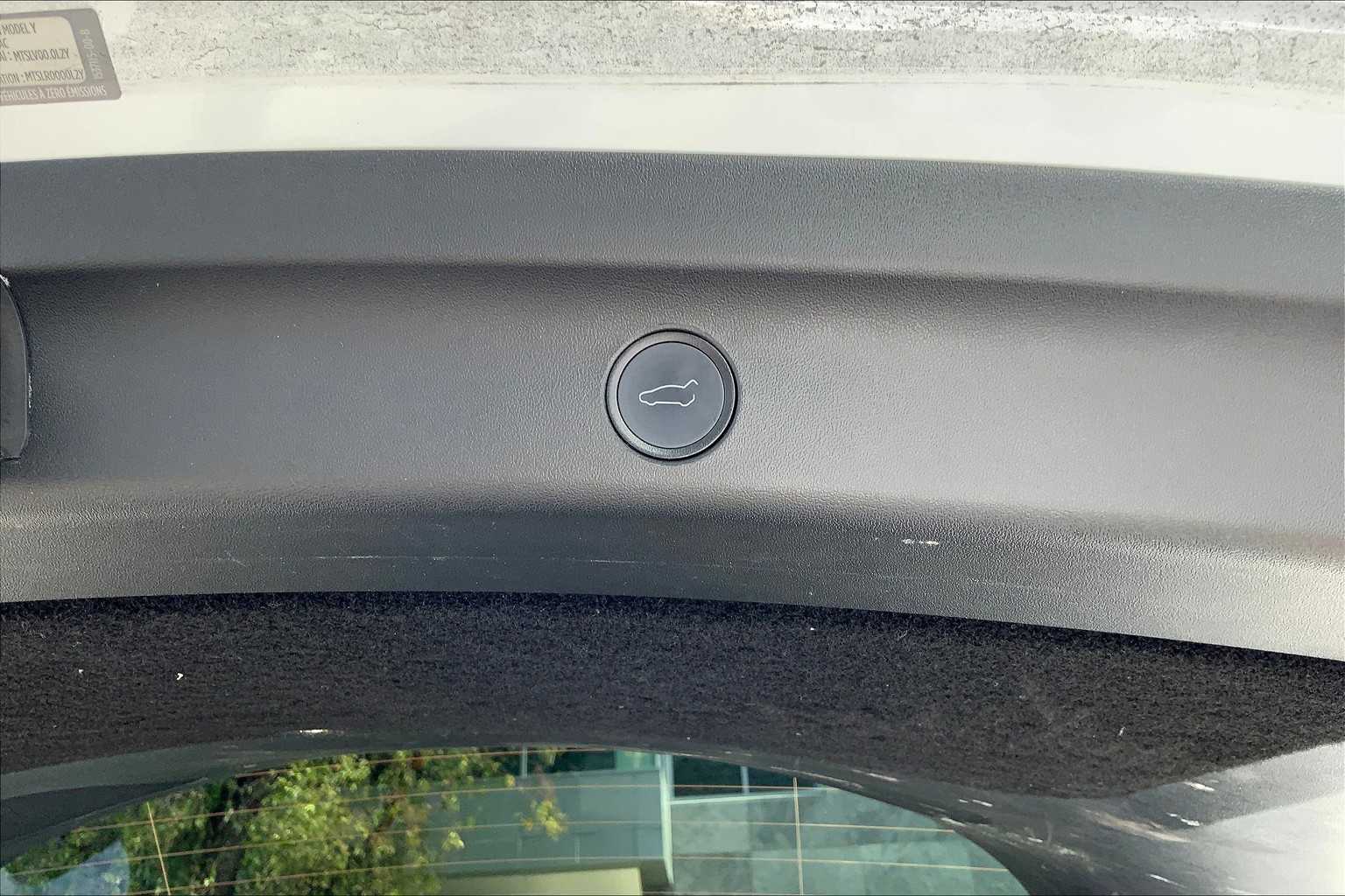 2021 Tesla Model Y Performance photo 25