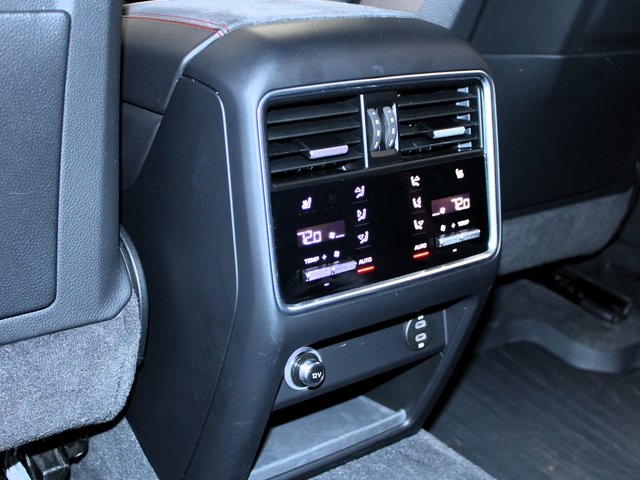 2023 Porsche Cayenne GTS photo 22