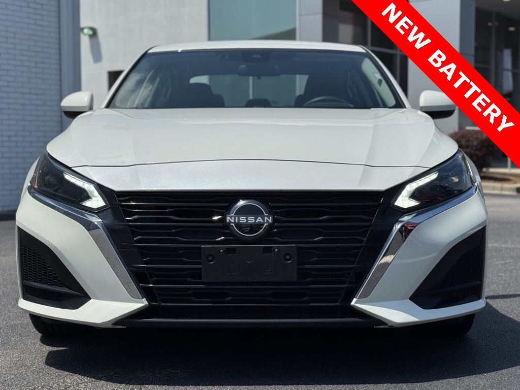 2023 Nissan Altima 2.5 SV photo 3