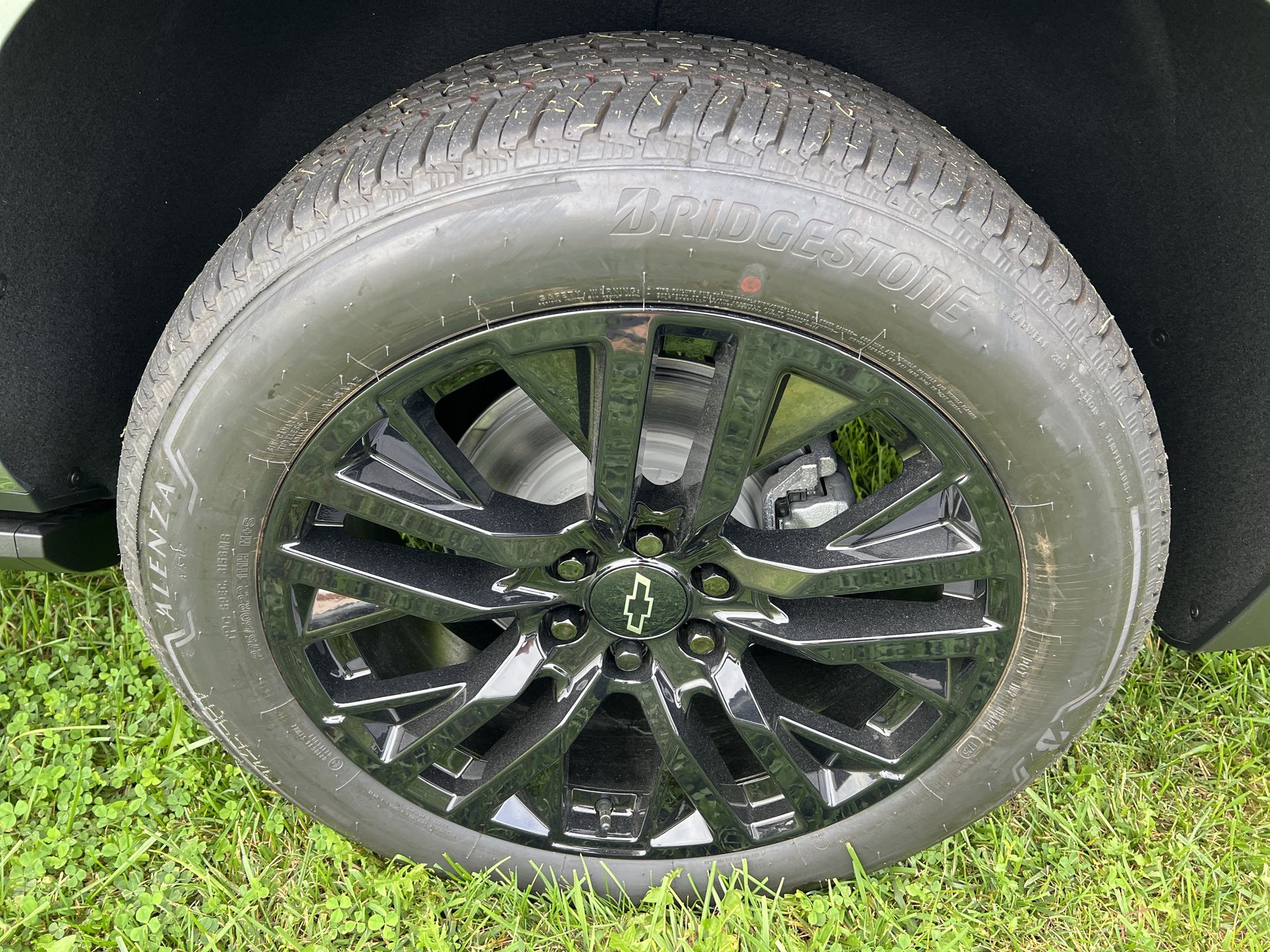 2025 Chevrolet Tahoe Premier photo 4