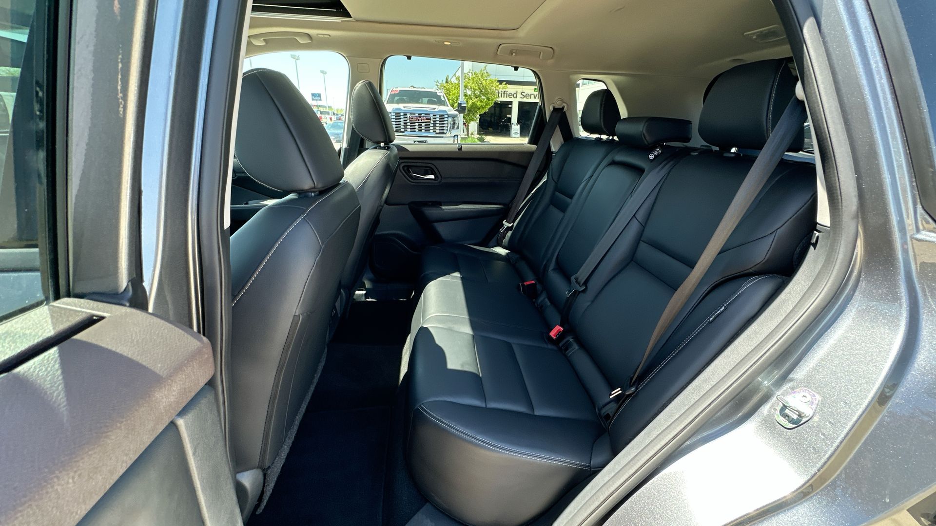 2023 Nissan Rogue SL AWD photo 23