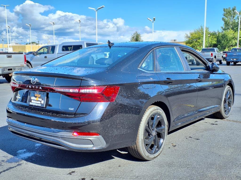 2025 Volkswagen Jetta SE photo 8