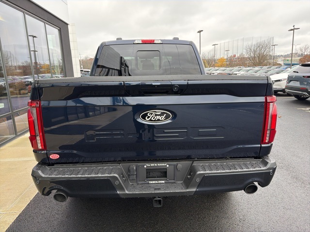 2025 Ford F-150 Lariat photo 4