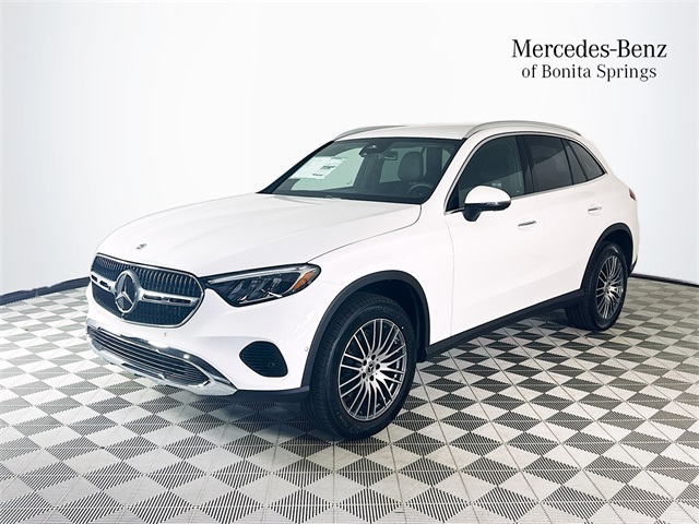 2025 Mercedes Benz GLC 300 photo 3