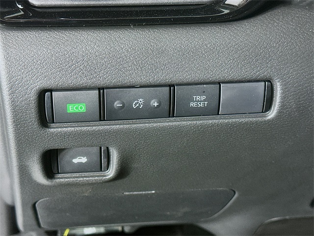 2025 Nissan Sentra SV photo 14