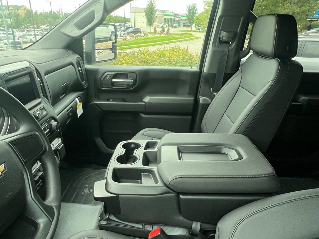 2024 Chevrolet Silverado 2500HD photo 8
