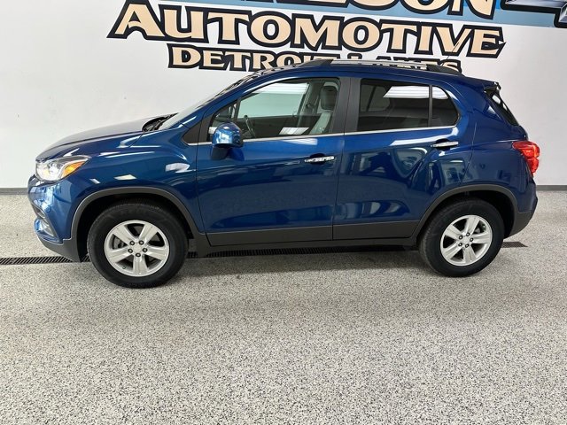 Used 2019 Chevrolet Trax LT with VIN 3GNCJPSB9KL308847 for sale in Detroit Lakes, Minnesota