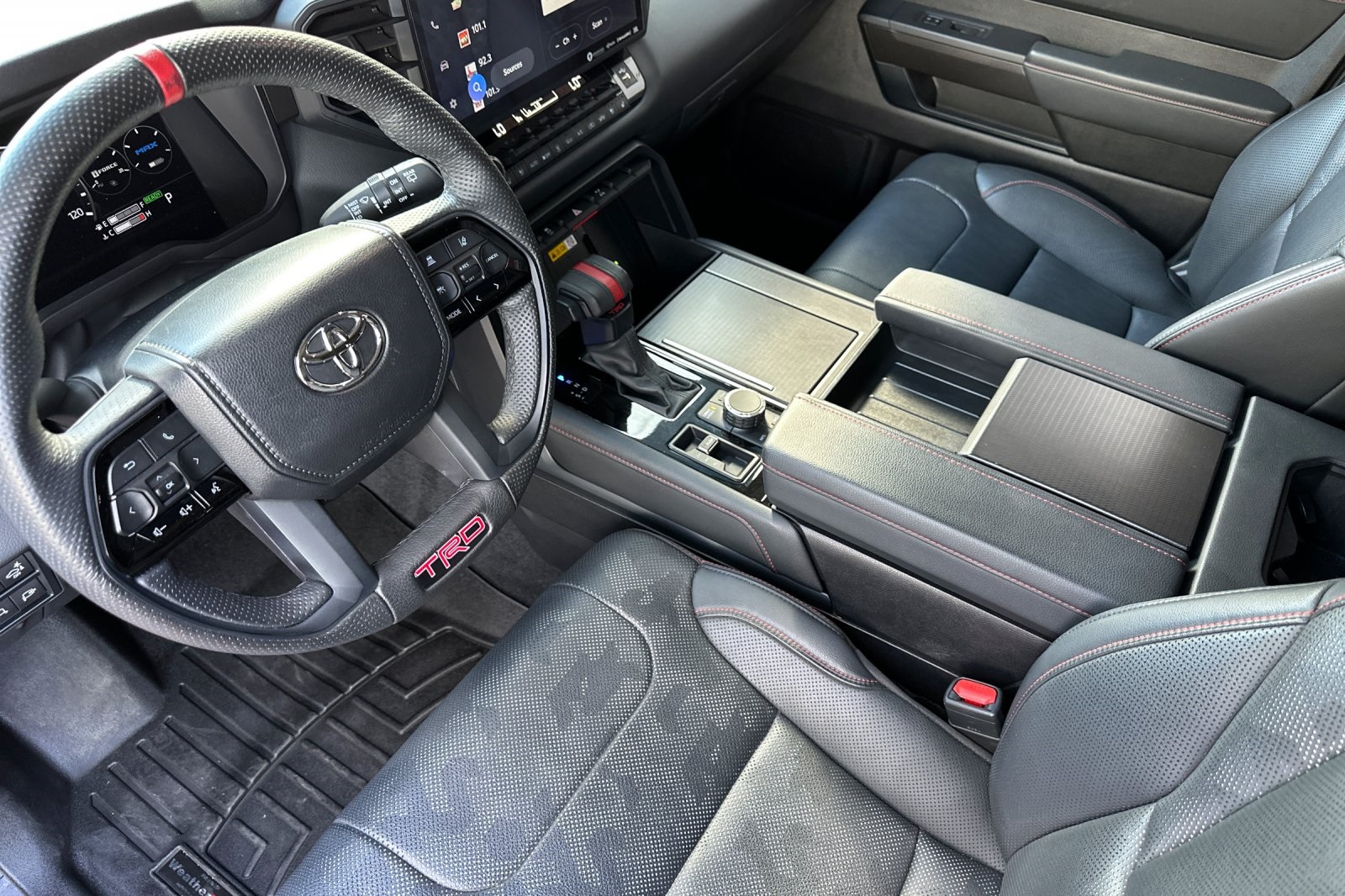 2023 Toyota Sequoia TRD Pro photo 10