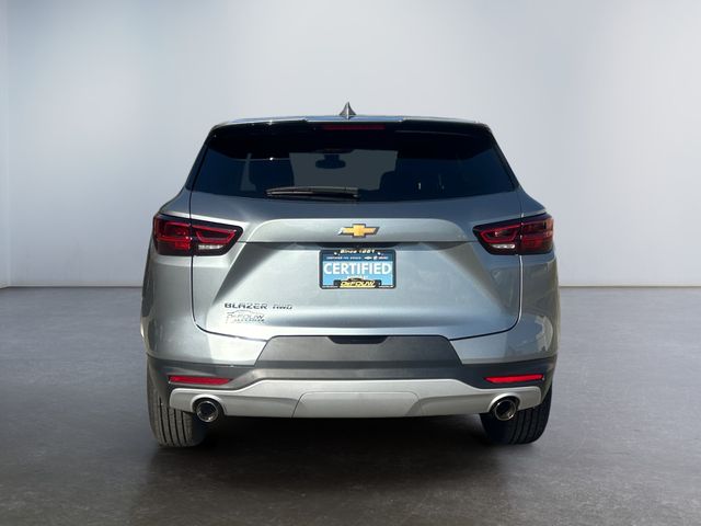 2025 Chevrolet Blazer 2LT photo 2