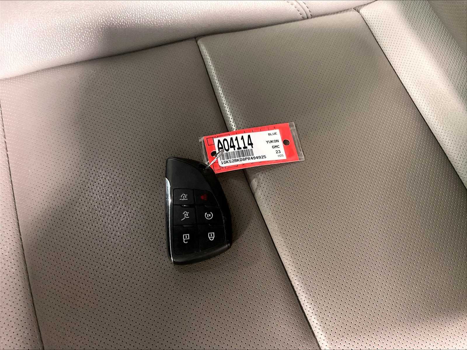 2023 Gmc Yukon SLT photo 30