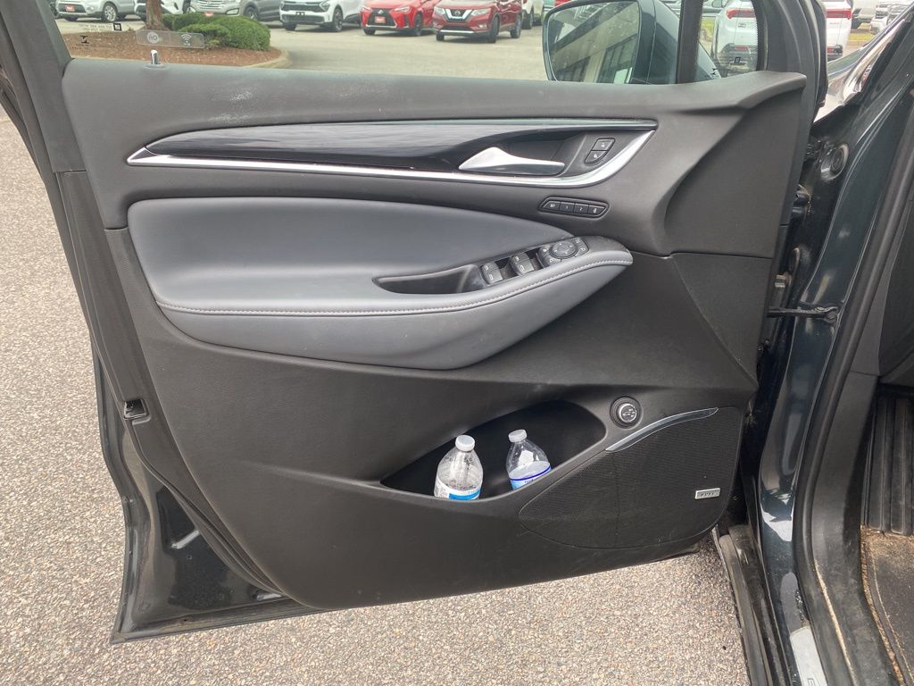 2020 Buick Enclave Premium photo 11