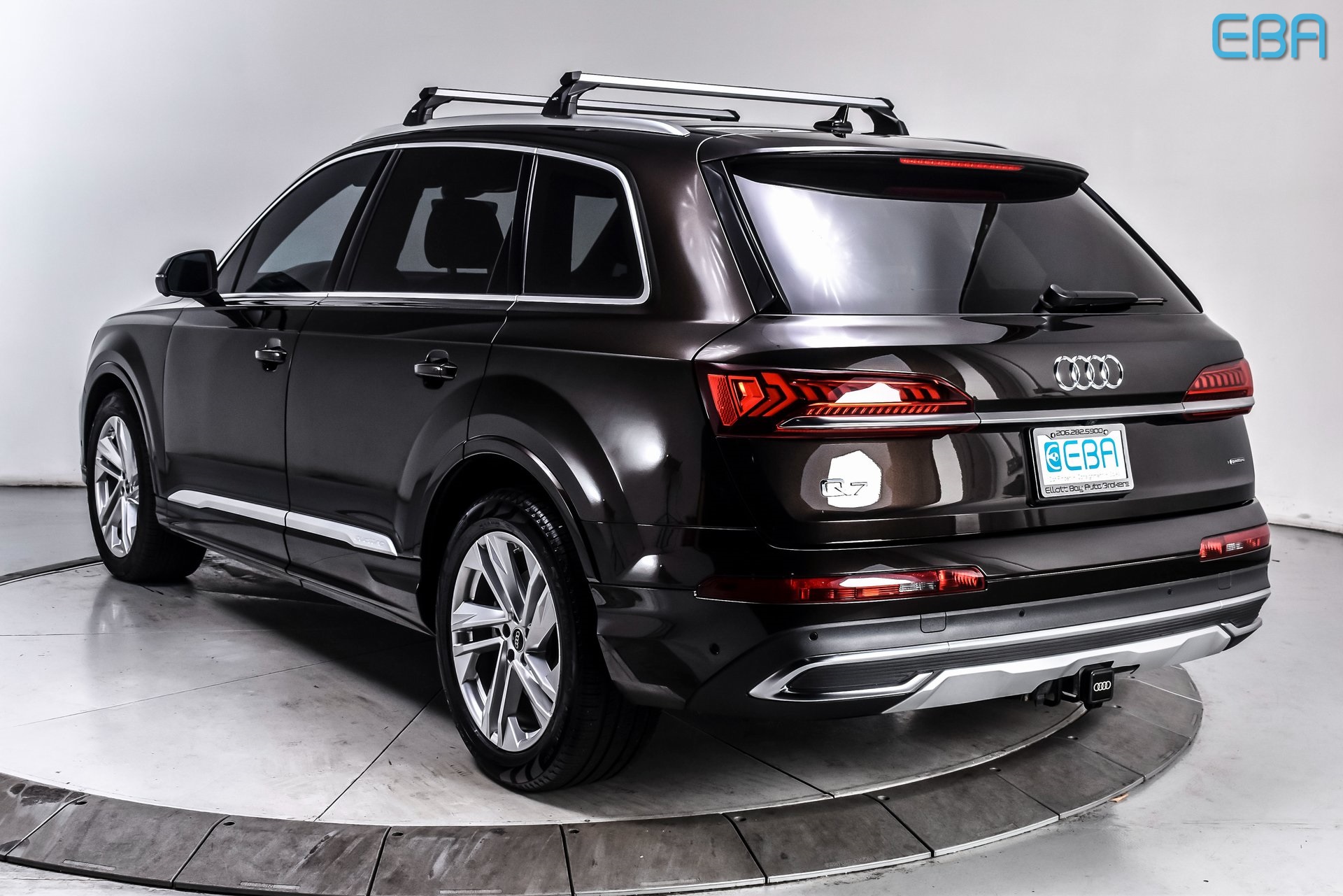 2023 Audi Q7 55 Prestige photo 4