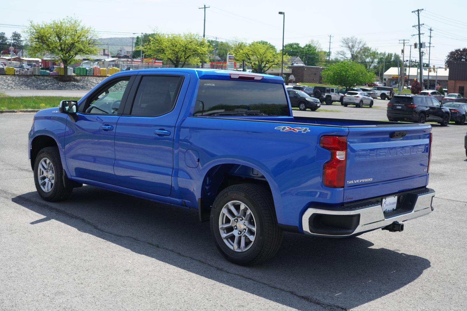 2025 Chevrolet Silverado 1500 LT photo 6