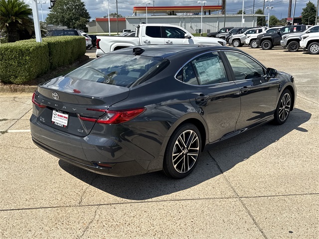 2025 Toyota Camry XLE photo 3