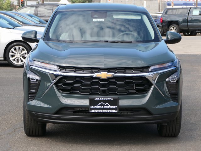 2026 Chevrolet Trax LS photo 4