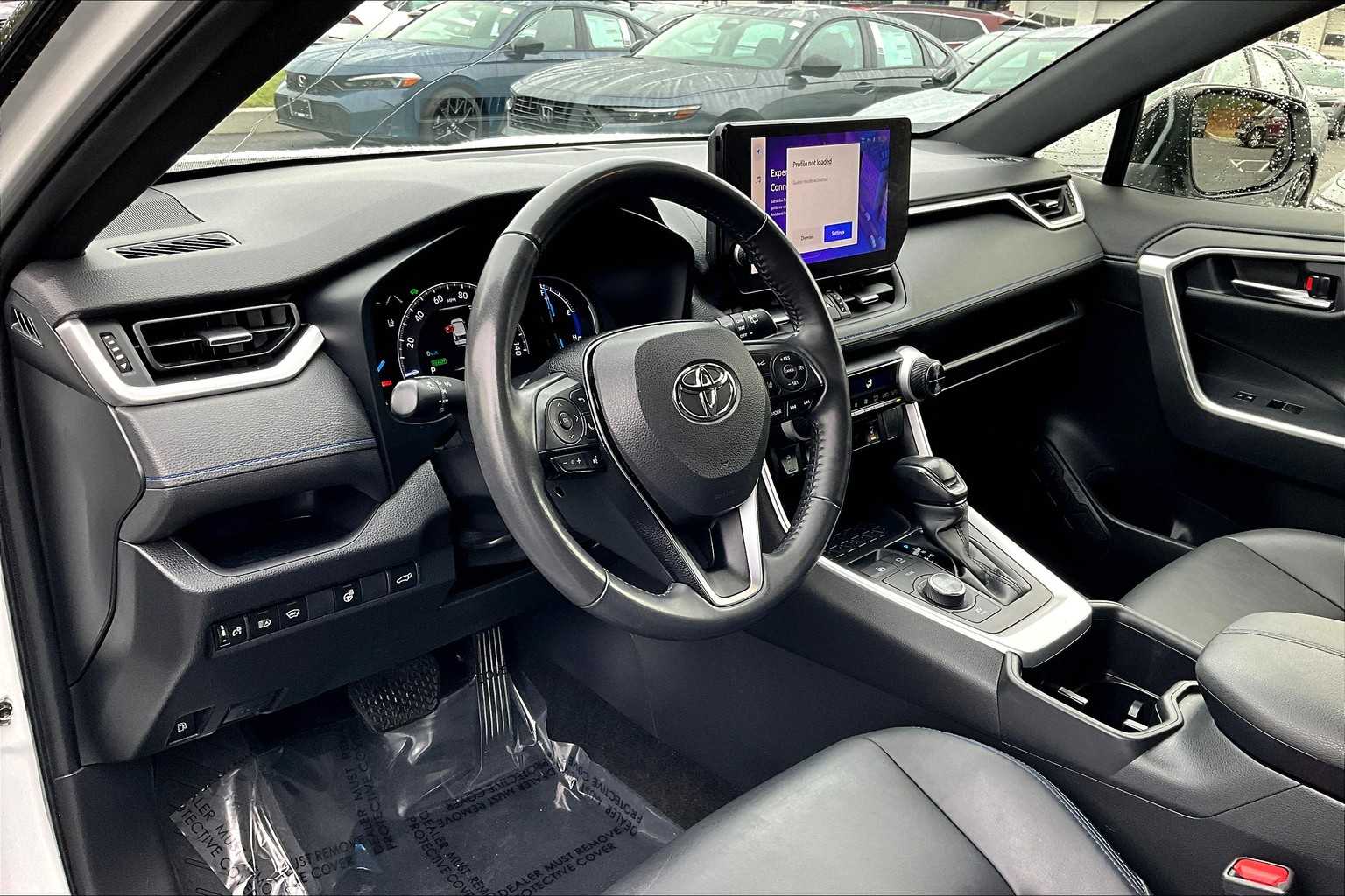 2023 Toyota RAV4 Hybrid XSE photo 14
