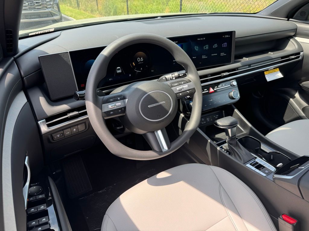 2025 Hyundai Santa Cruz SEL Activity photo 2