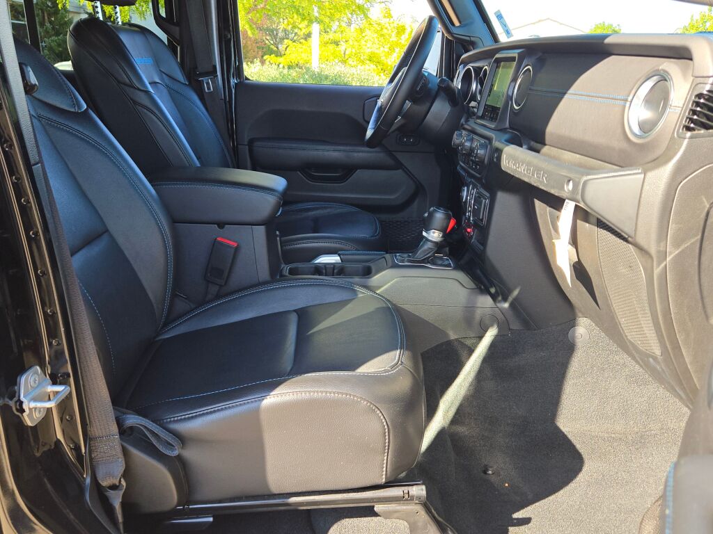 2023 Jeep Wrangler Rubicon 4xe photo 7