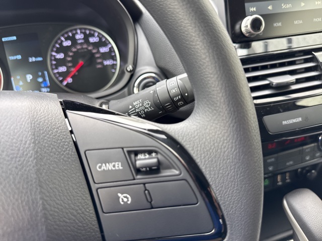 2025 Mitsubishi Eclipse Cross LE photo 15