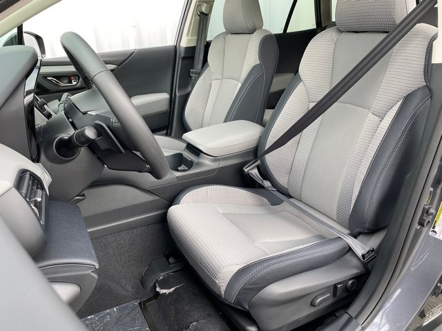 2025 Subaru Outback Premium photo 13