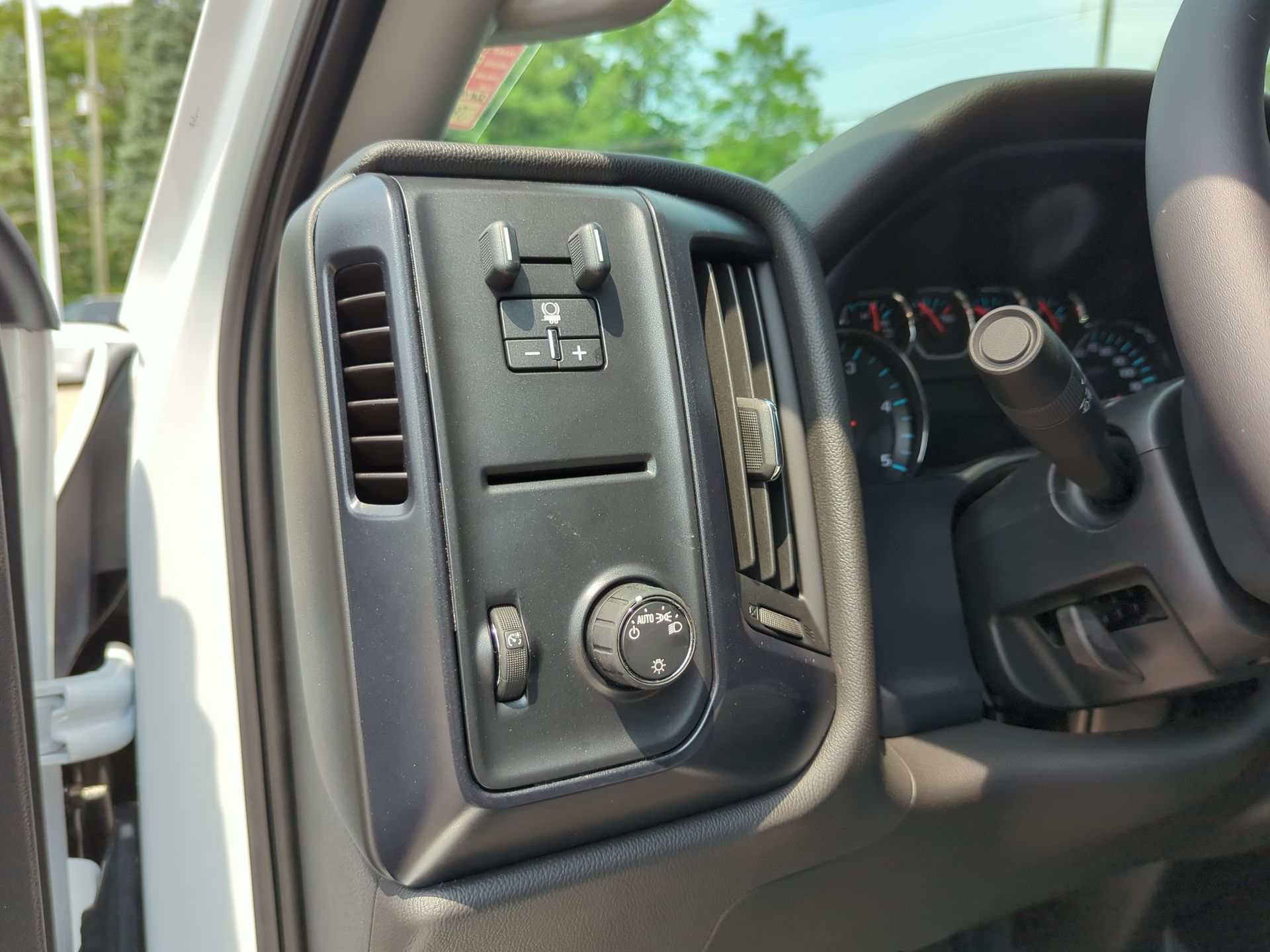 2024 Chevrolet Silverado 5500HD Work Truck photo 20