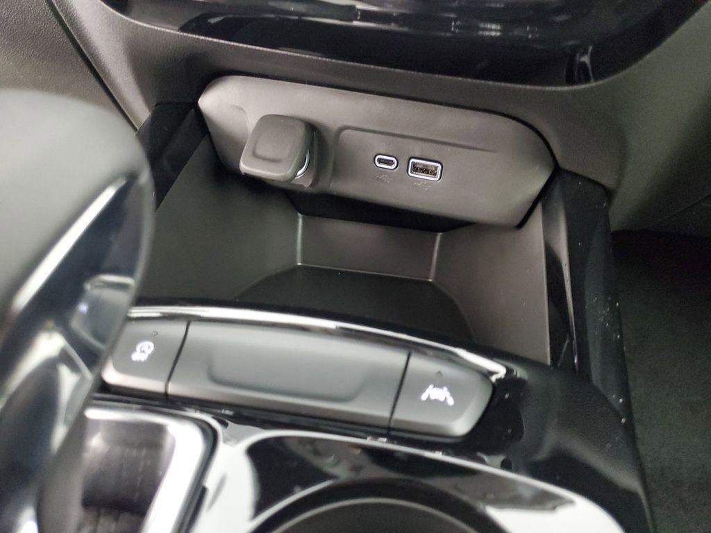 2025 Chevrolet Trax ACTIV photo 16