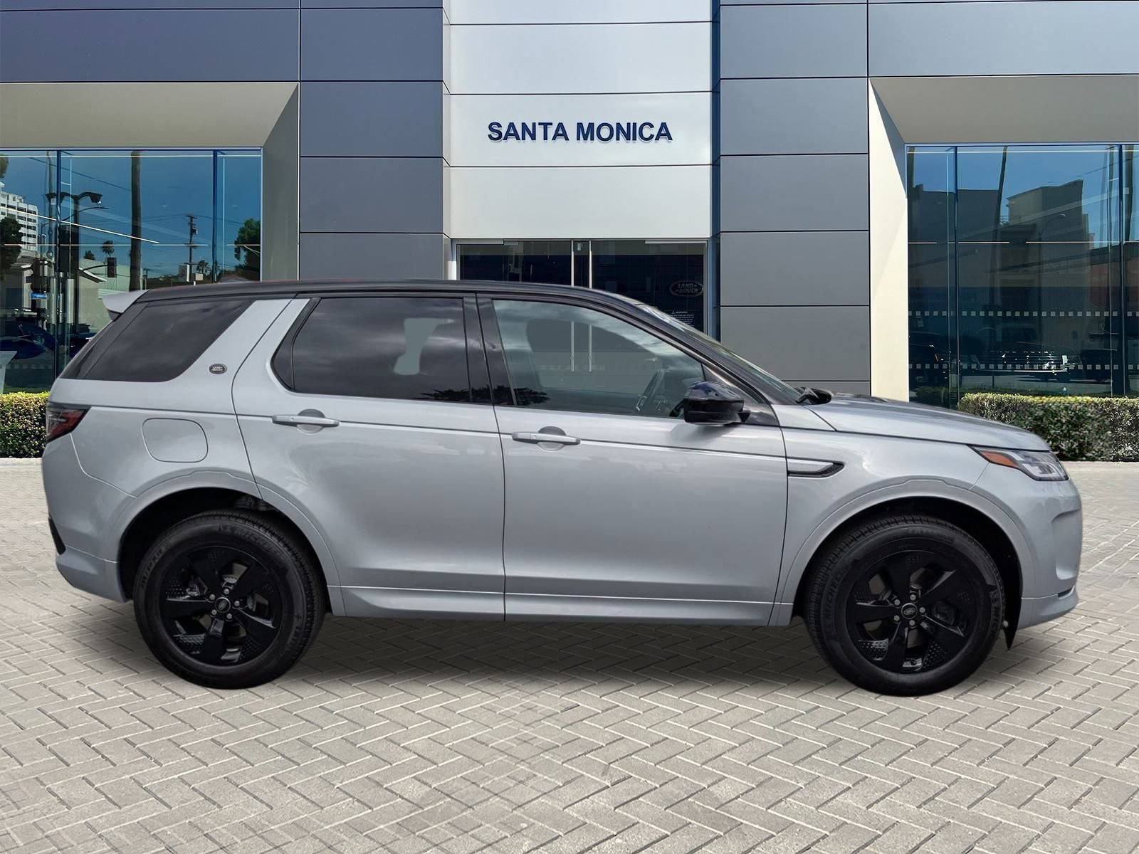 2023 Land Rover Discovery Sport S R-Dynamic photo 4