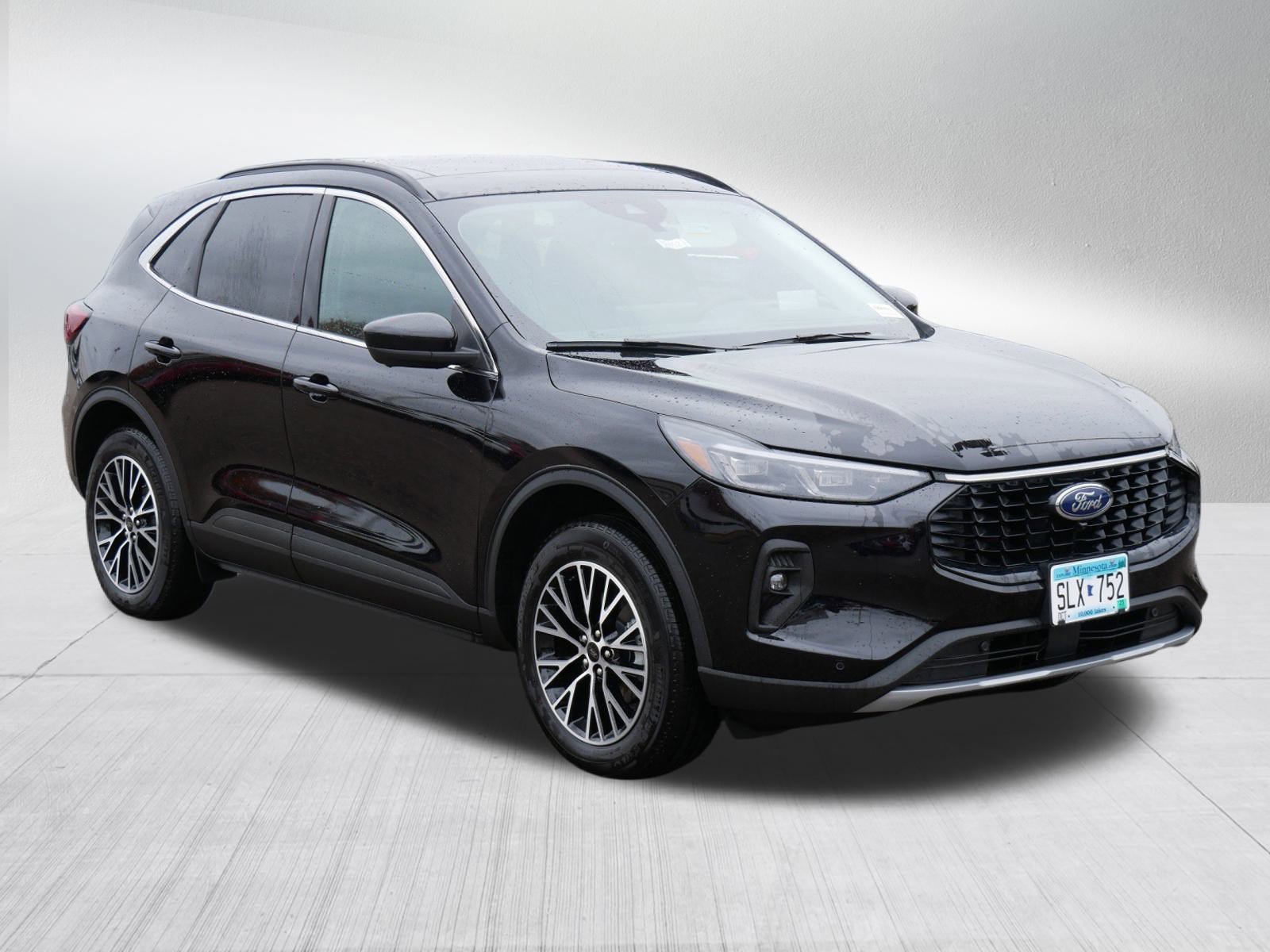 2025 Ford Escape PHEV's photo