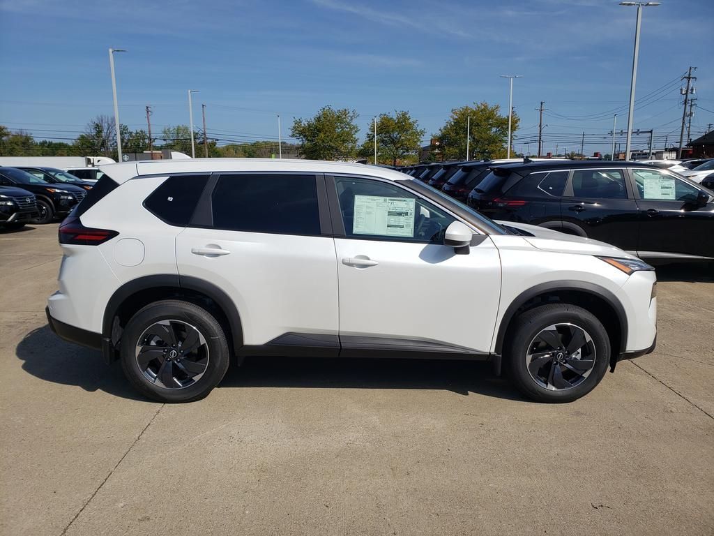 2026 Nissan Rogue SV photo 6