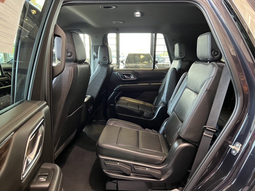 2022 Chevrolet Tahoe LT photo 14