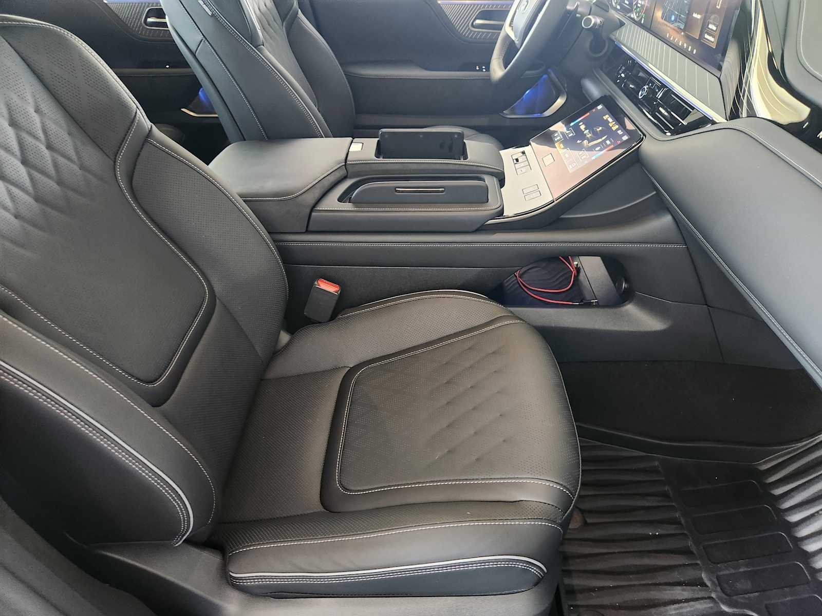 2025 Infiniti QX80 photo 12