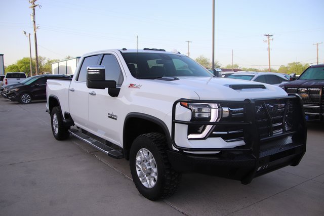 2024 Chevrolet Silverado 2500HD LTZ photo 2