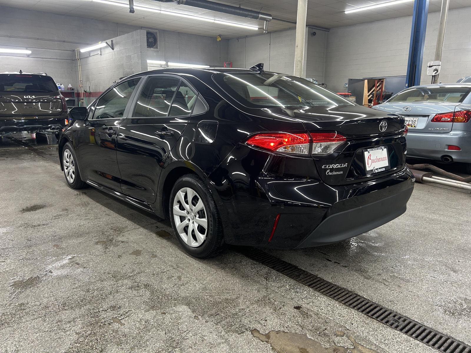 2024 Toyota Corolla LE photo 4