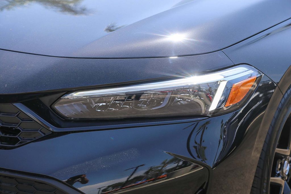 2026 Honda Civic Hybrid Sport photo 4