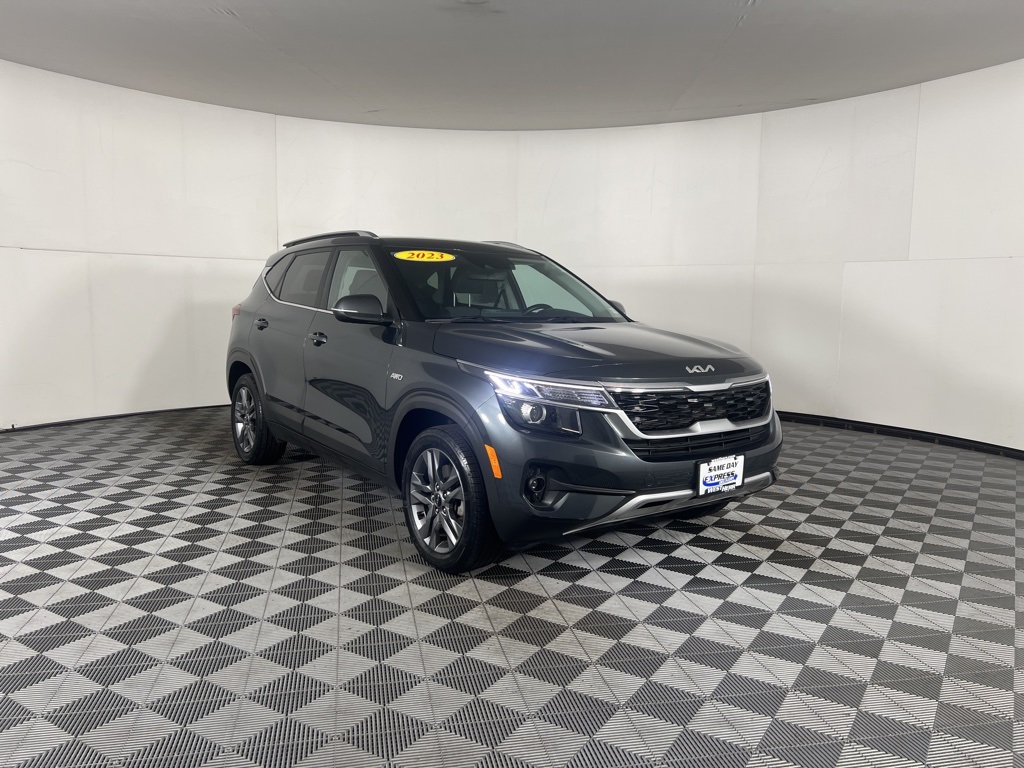 2023 Kia Seltos S photo 13
