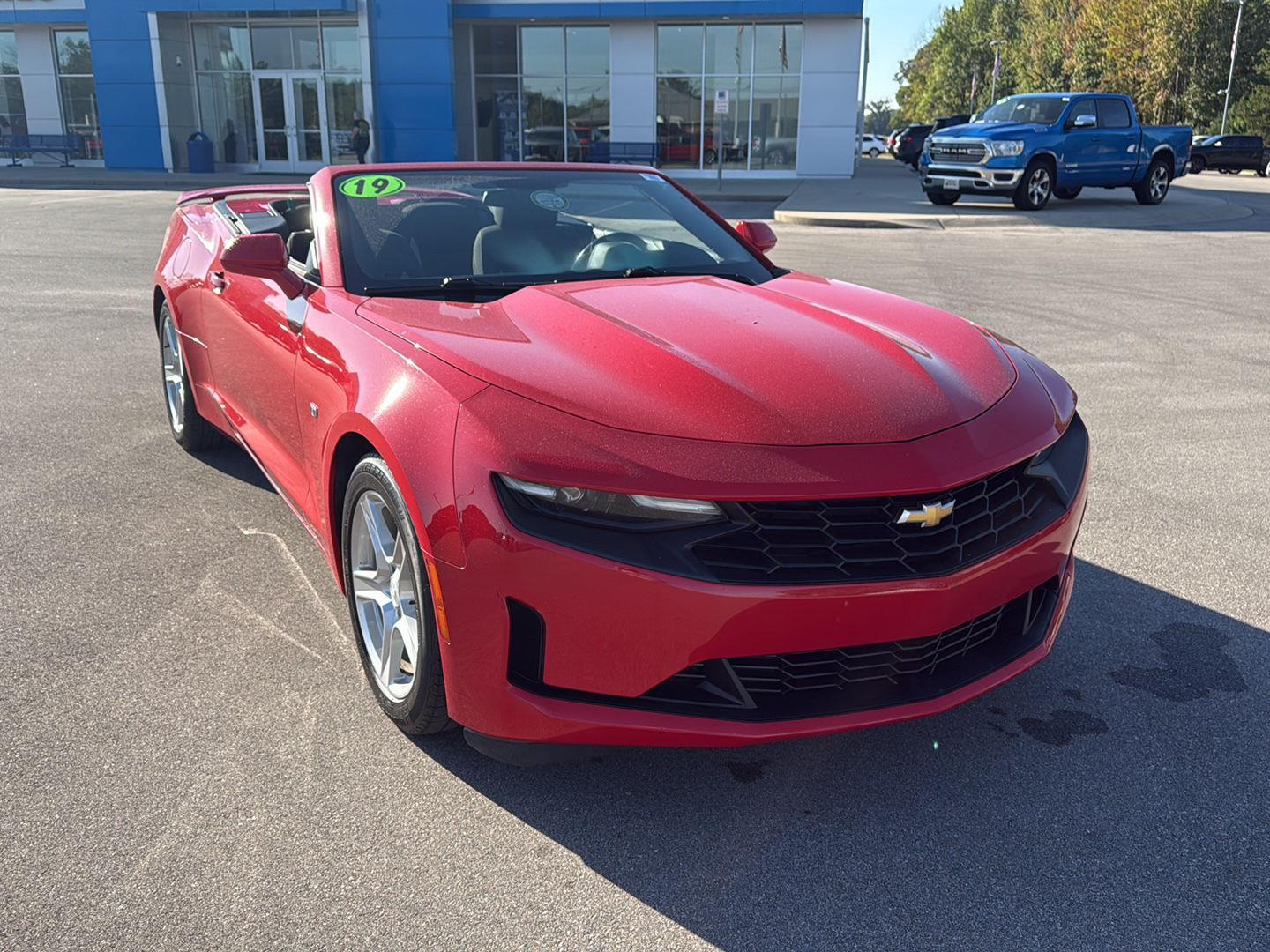 2019 Chevrolet Camaro 1LT photo 3