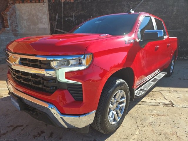 2023 Chevrolet Silverado 1500 LT's photo