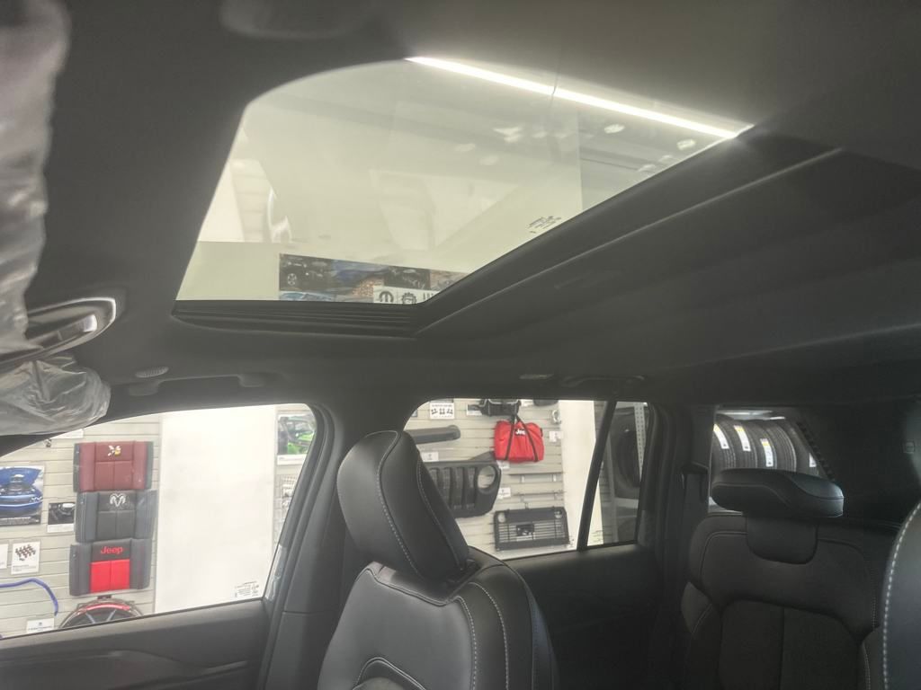 2025 Jeep Grand Cherokee Altitude X photo 18
